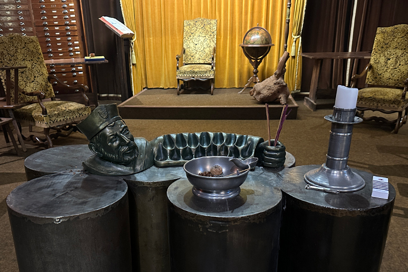 Smokingpipes' Own Shane Ireland Has Joined The Confrérie des Maîtres Pipiers de Saint-Claude