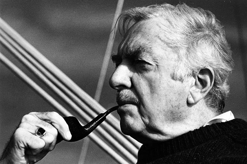 Walter Cronkite: Most Trusted Pipe Smoker | Daily Reader