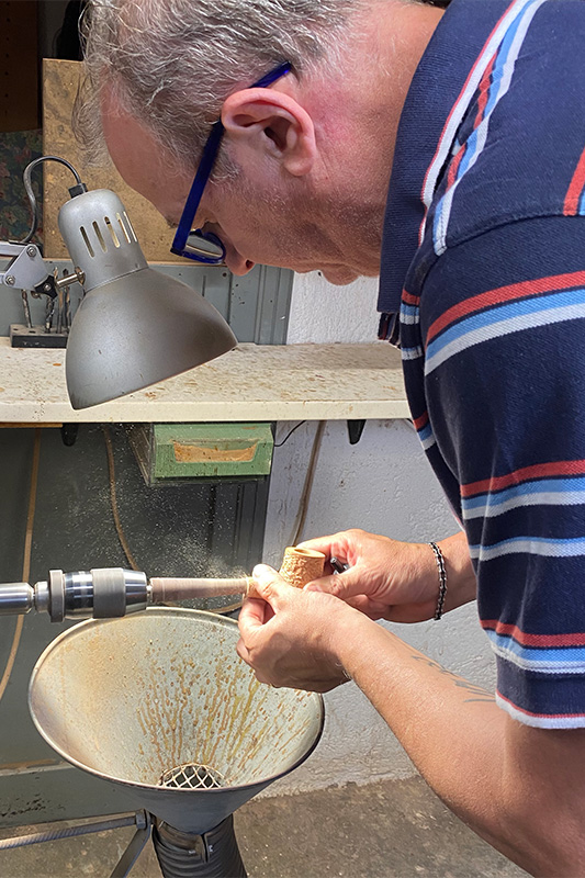 On the Classification of Breads and Pipes | Daily Reader