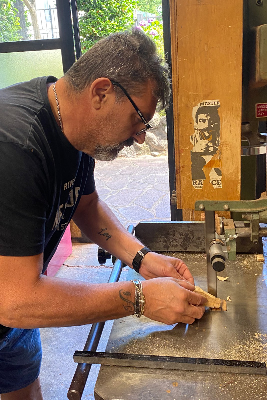 On the Classification of Breads and Pipes | Daily Reader