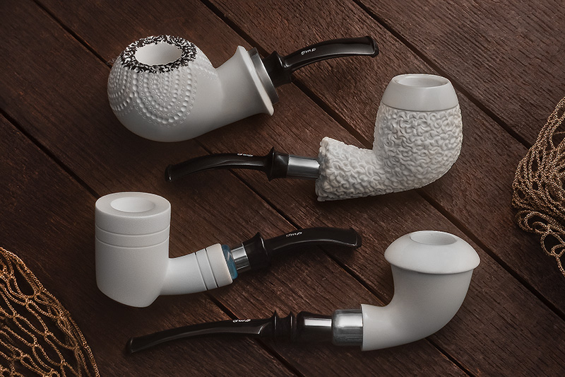 Briar vs. Meerschaum vs. Corn Cob Pipes: What Makes Them Different? | Daily Reader