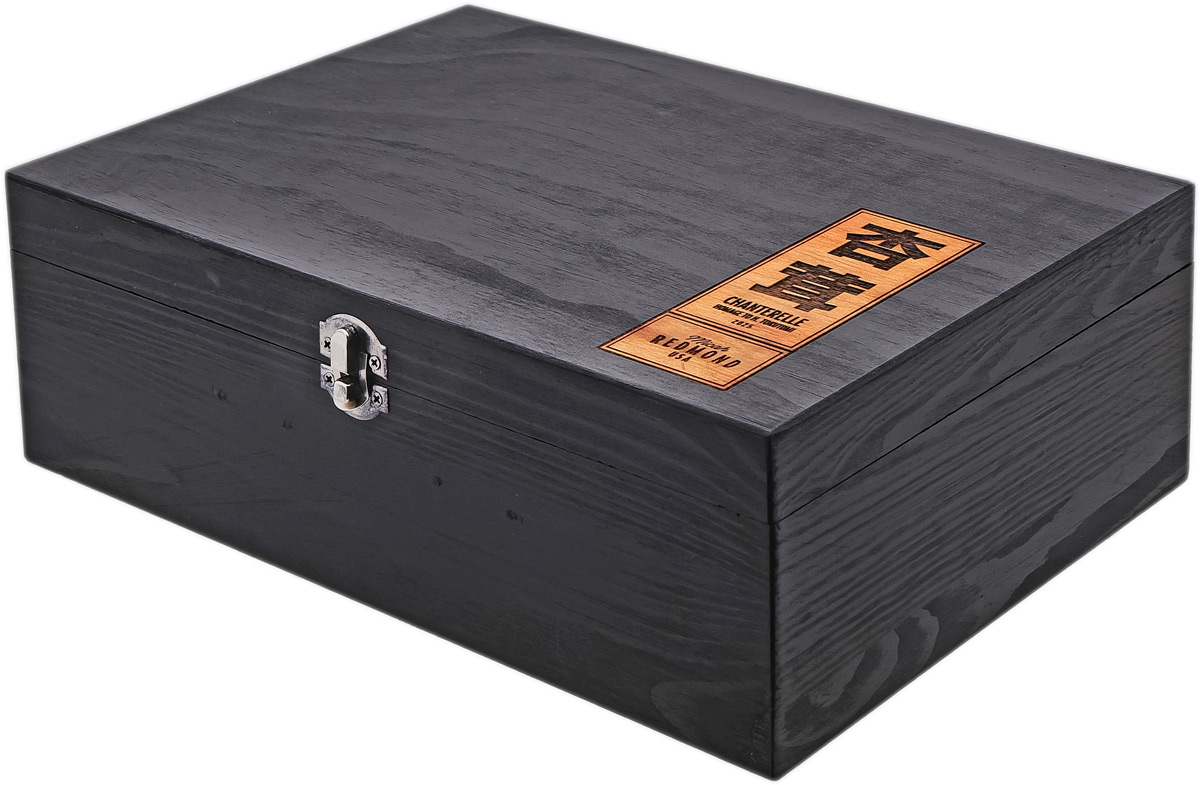 Micah Redmond Smooth Hiroyuki Tokutomi Tribute Chanterelle Cavalier with Boxwood (with Box)